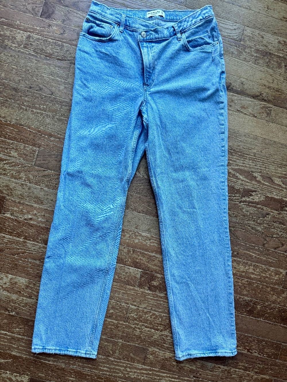 Abercrombie & Fitch 90s Straight Ultra High Rise